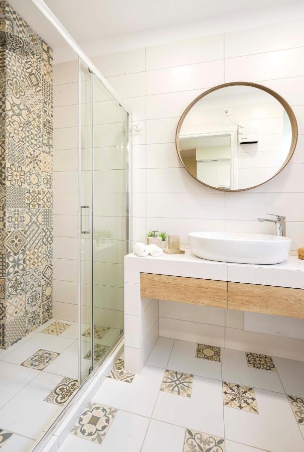 1 Bedroom In Petralona 15 Minutes From Acropolis Appartement